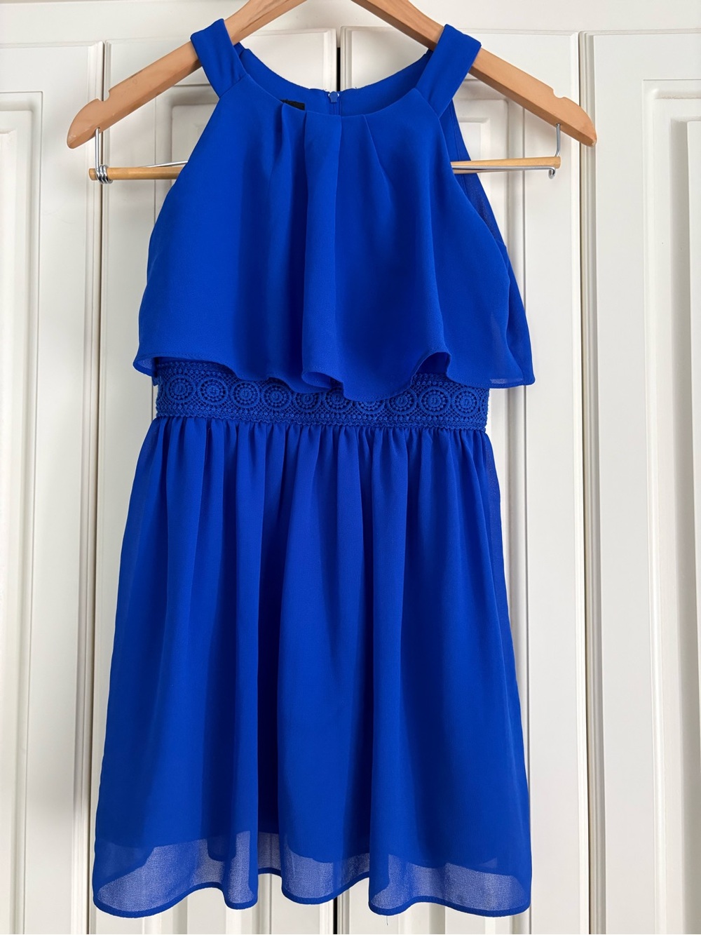 Amy Byer Cobalt Blue Halter Crochet-Waist Dress Size 7 Flowy Layered Vibrant